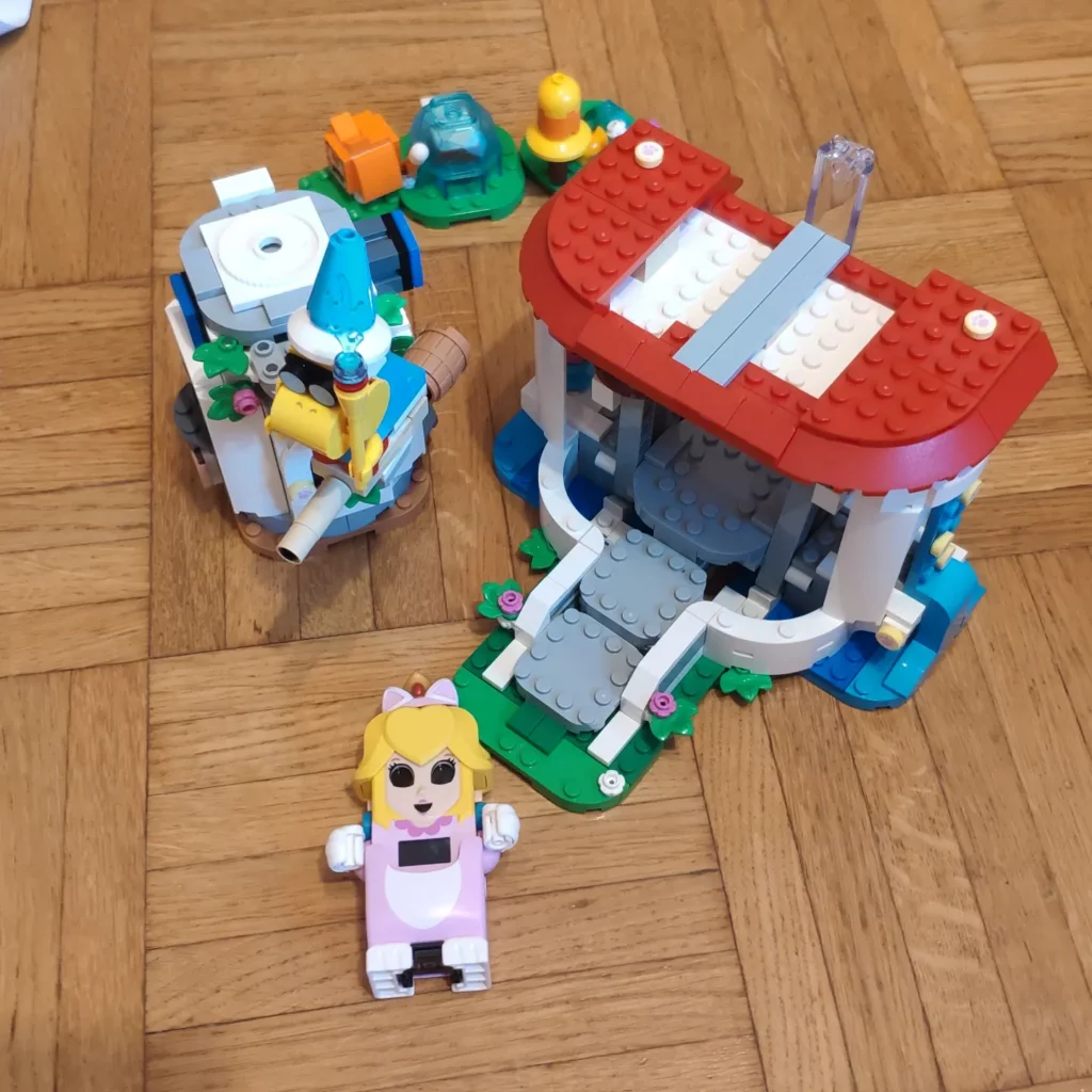LEGO Cat Peach i lodowa wieża