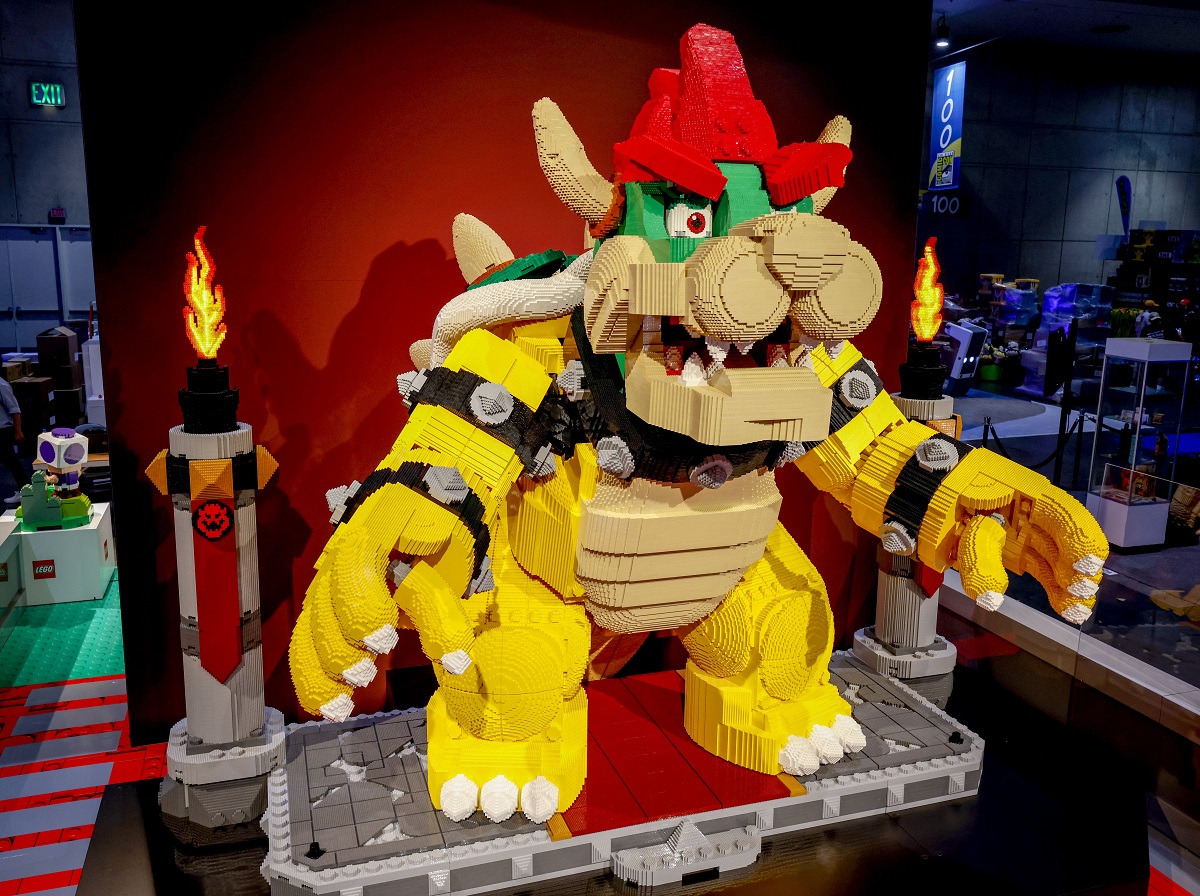 Wielki Bowser z klocków LEGO